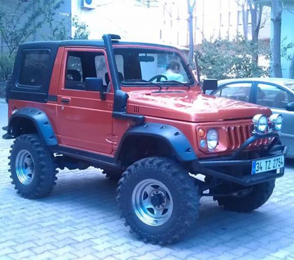 Suzuki Samurai Kotflügelverbreiterung