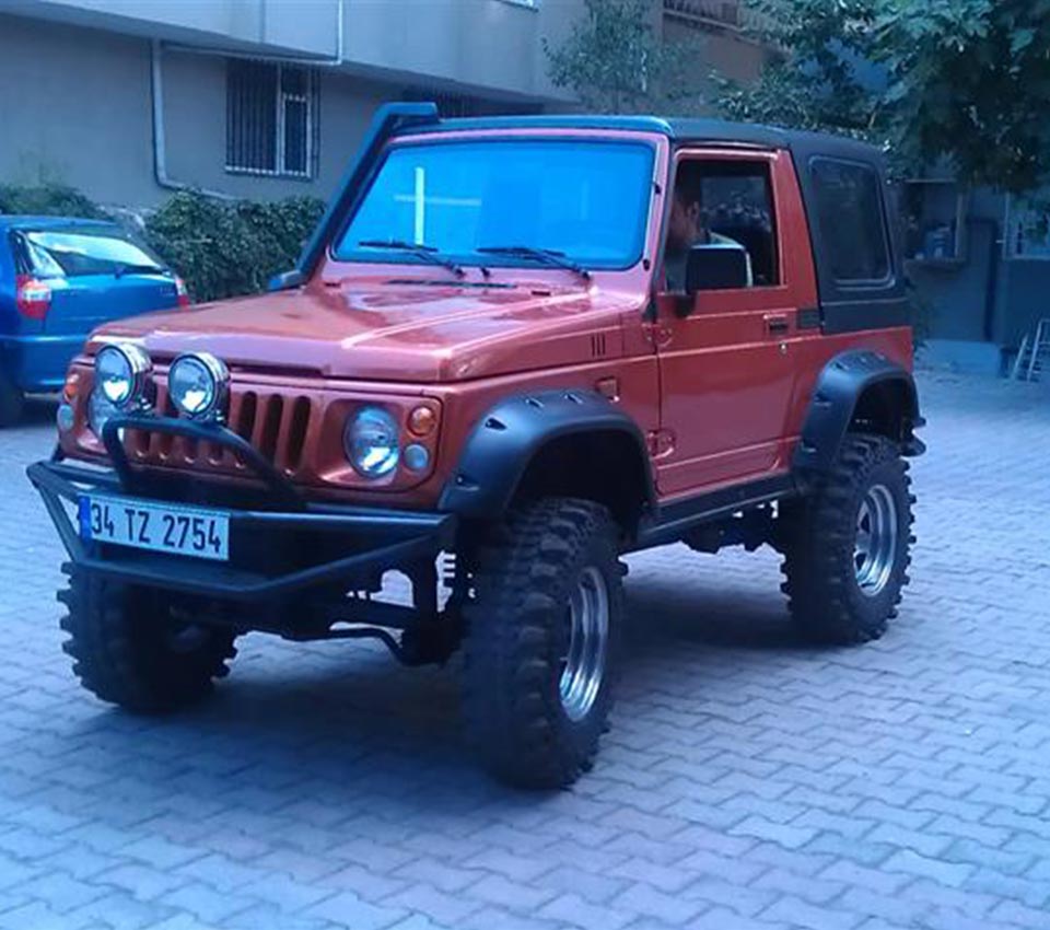 Suzuki Samurai Kotflügelverbreiterung