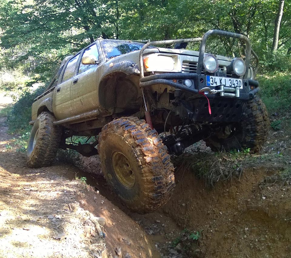 Toyota LN106 Kotflügelverbreiterung